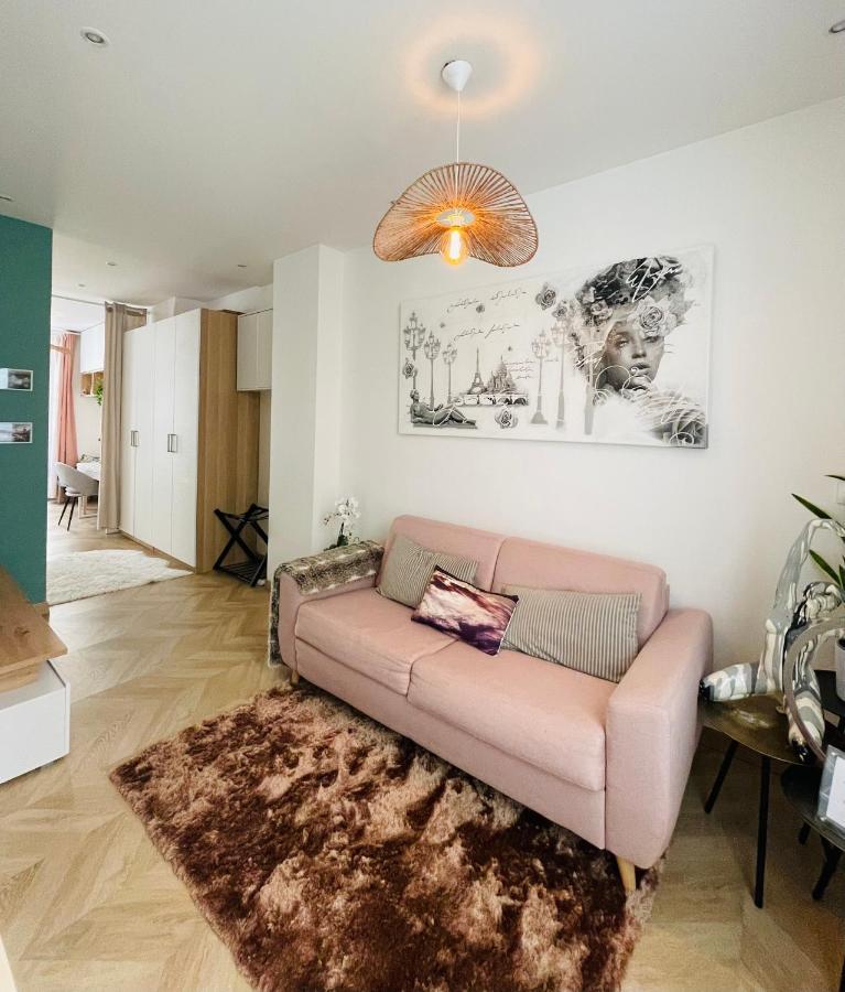 Apartamento Le Nid Douillet De Patricia París Exterior foto